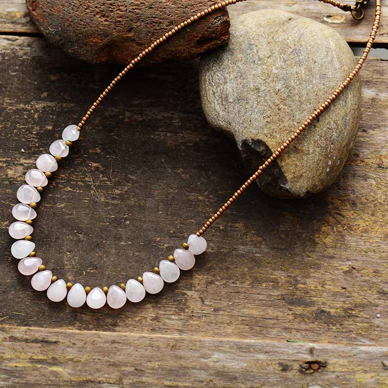 Collier en Perles Gouttes de Quartz Rose